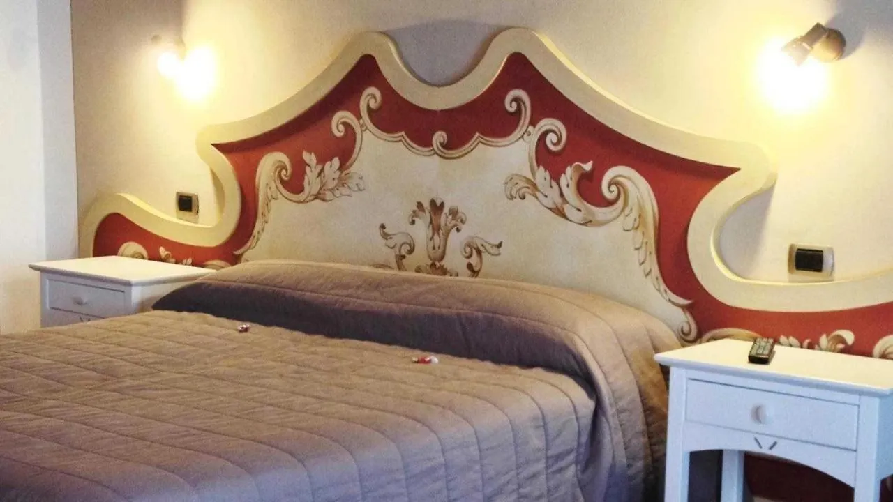 Corte Breda, Agriturismo Bed&Breakfast Chiari 0*,  Italy