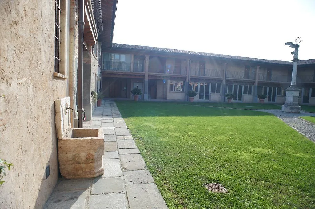 Corte Breda, Agriturismo Bed&Breakfast Chiari