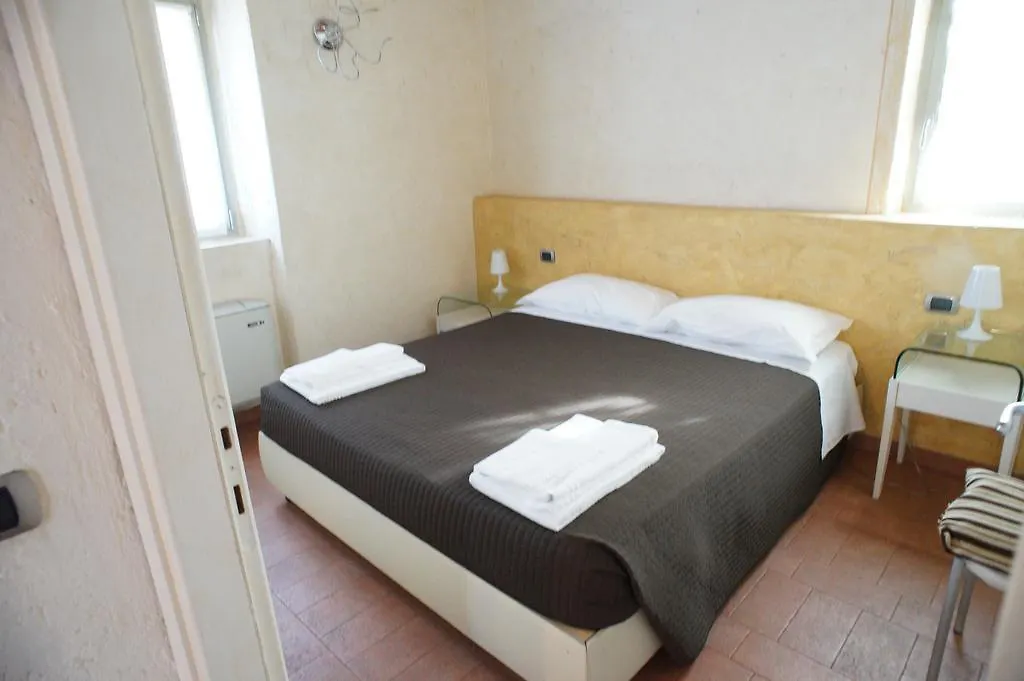 Corte Breda, Agriturismo Bed&Breakfast Chiari Italy